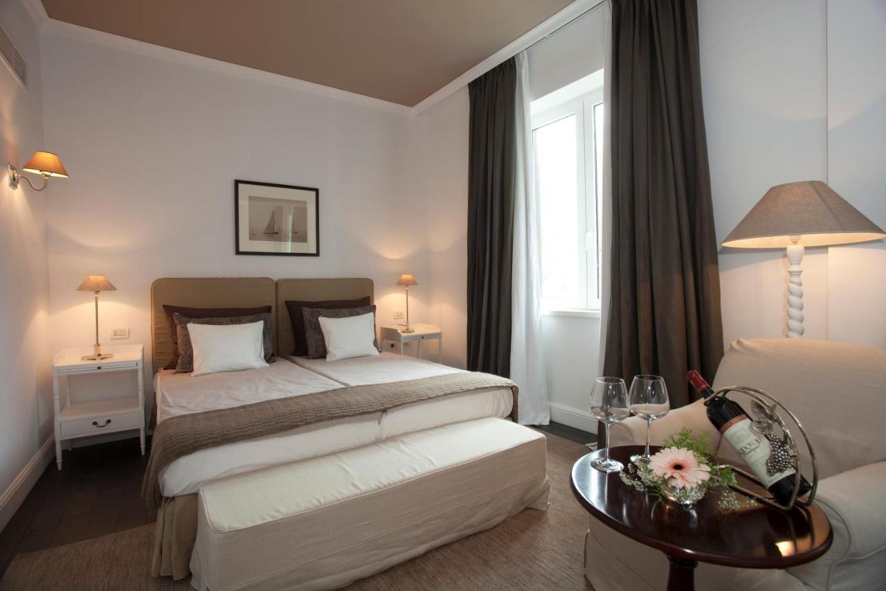 Hvd Boutique Hotel Oasis - Private Beach & Free Parking Goldstrand Exterior foto